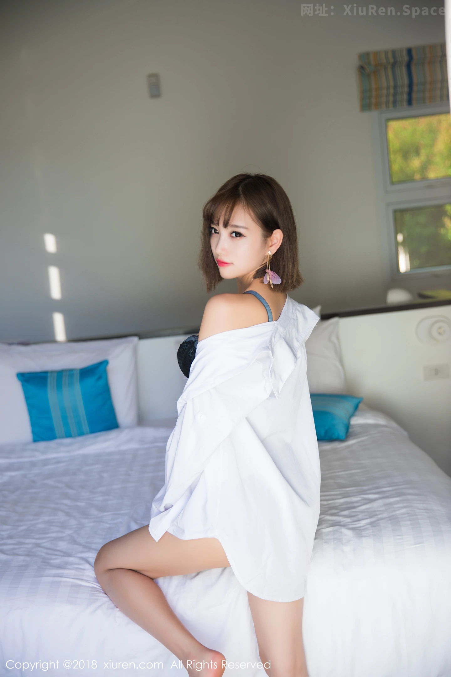 图片[5]-[XiuRen秀人网]VOL.1027 甜美女神杨晨晨sugar甲米旅拍低胸吊带连身裙湿身诱惑写真50P-秀人网官方网站